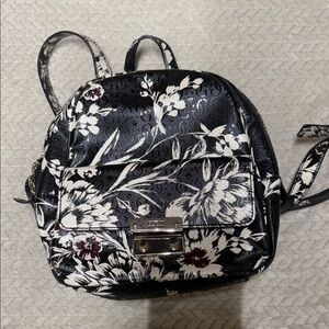 Guess Black and White Floral Backpack